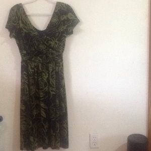 Green and black dress size 10 short sleeve